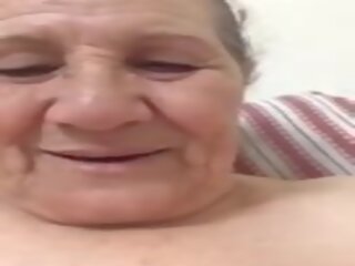 An starý žena videá seba