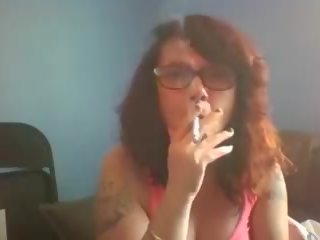 Fume sexy: gratuit fait maison adulte film vidéo cc